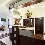 Western Center Hotell 3*