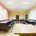 Western Center 3*