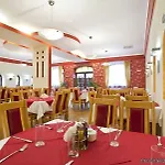 Western Center 3*