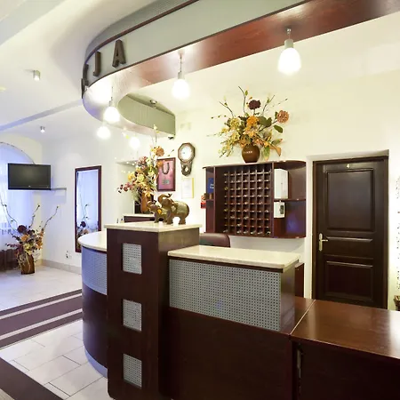 Western Center Hotel 3*