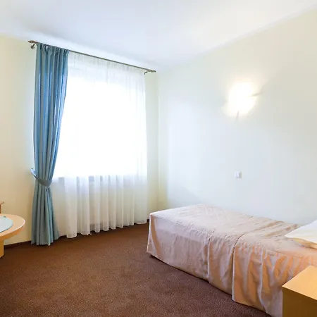 Western Center 3*