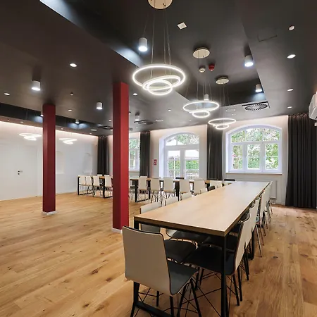 Ξενοδοχείο Western Center