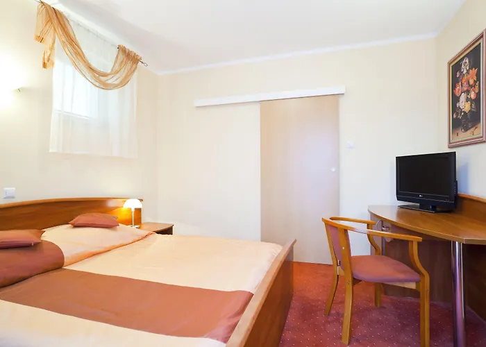 Hotel Western Center 3*